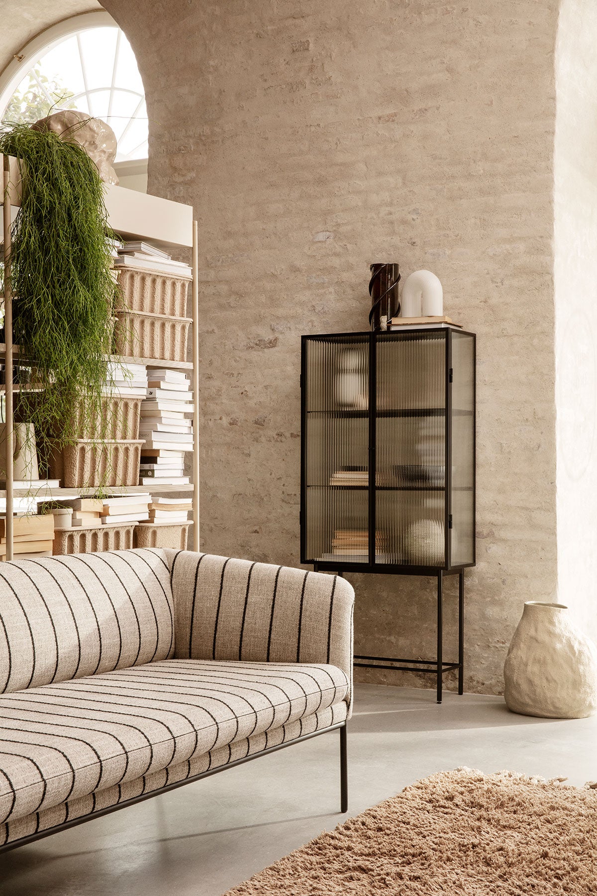 Turn Soffa 3-sits i tyget Pasadena Sand/Black i vardagsrum