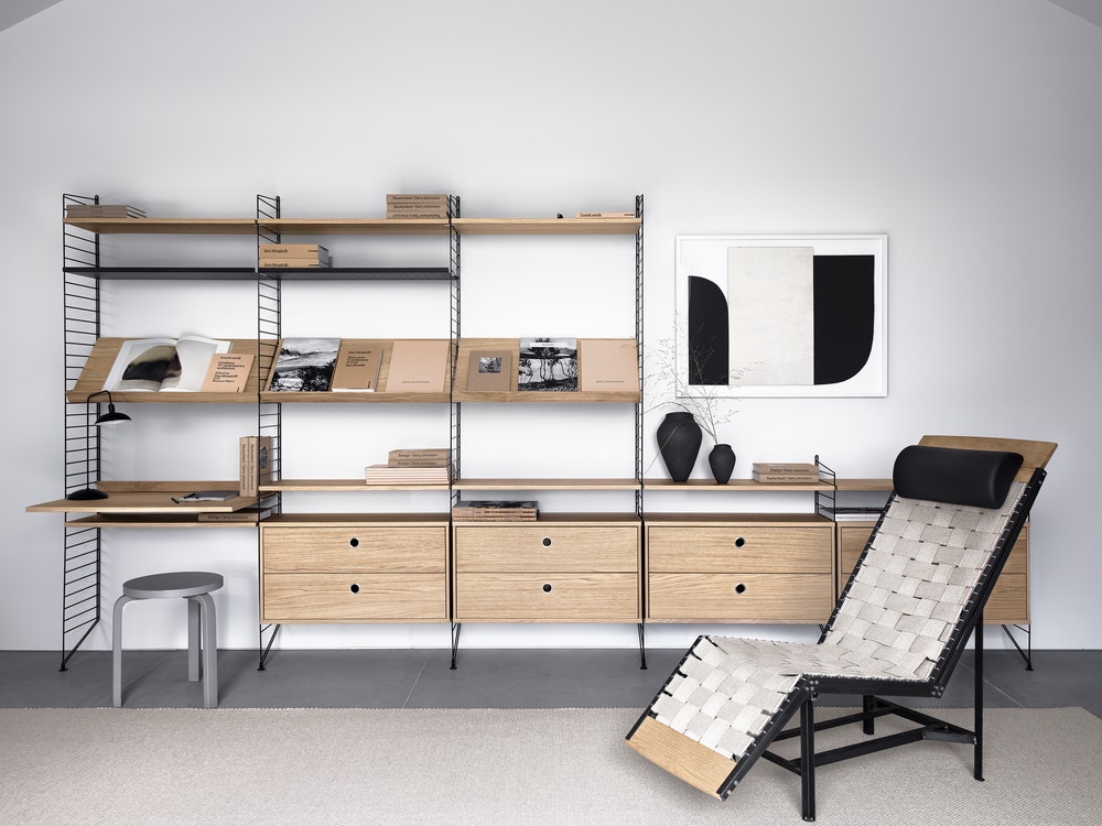String-kombination-black-oak-livingroom.jpg Stringhylla - Designa efter egna önskemål. Denna modell ek/svart