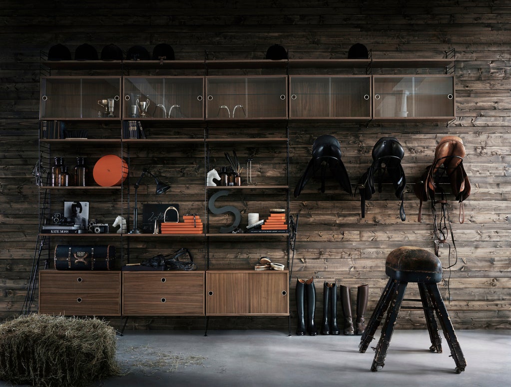 String System för vardagsrum i svart och valnöt