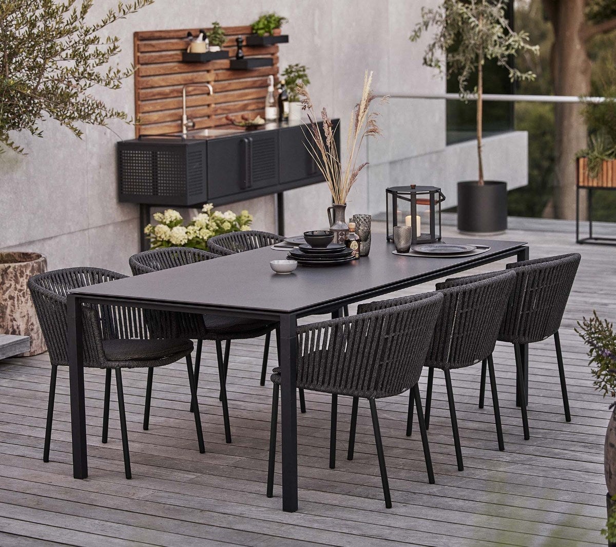 Moments-chair-pure-table-2-21435958-env-61015