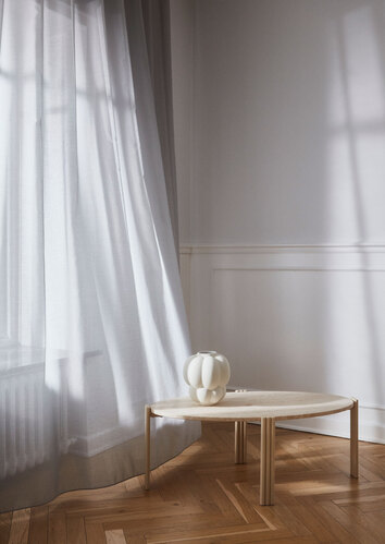 Tribus-Soffbord-Ovalt-Sand-Travertin-Miljo_1