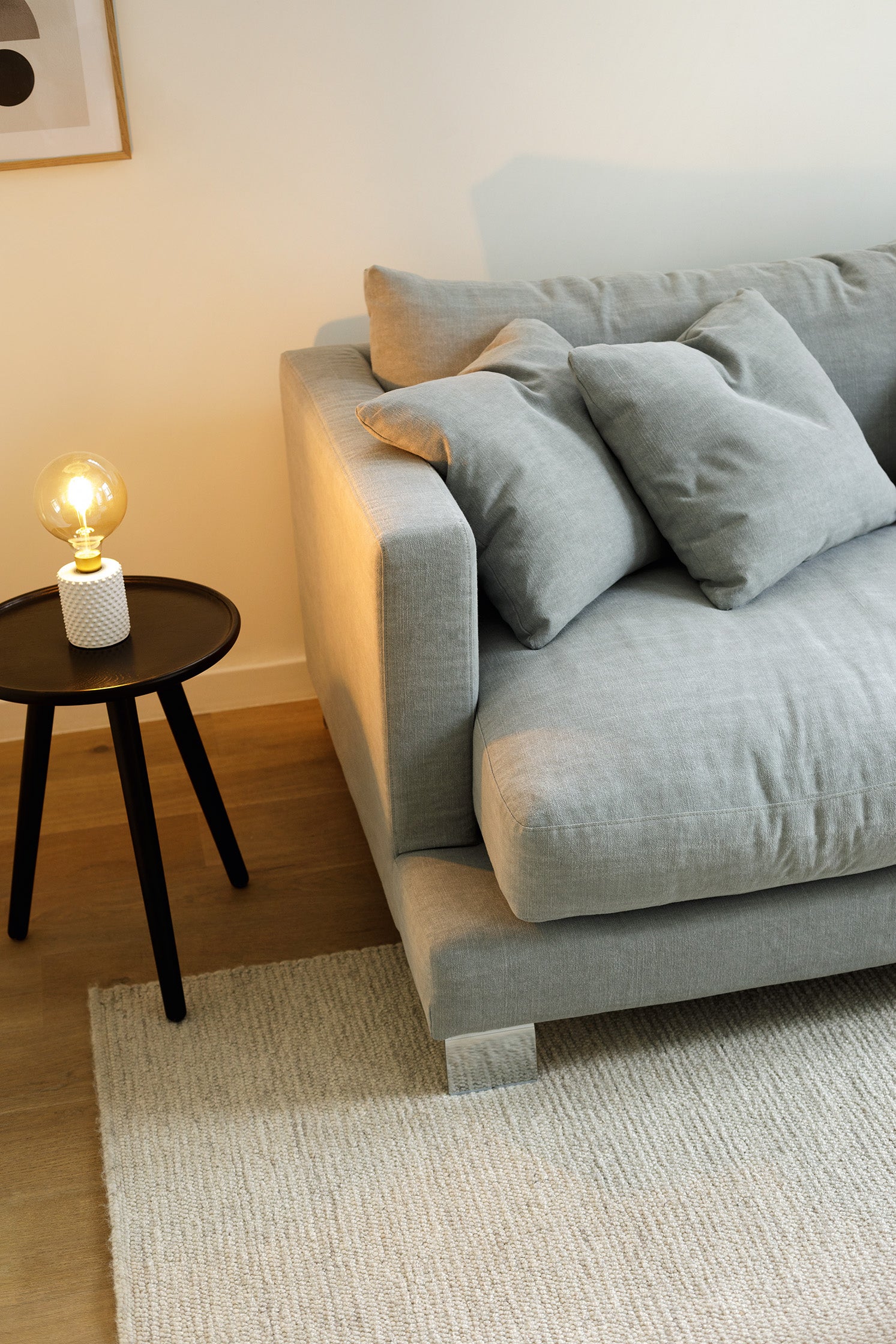 COLORADO_interior_3seater_kiss_4_ light_grey_5.JPG