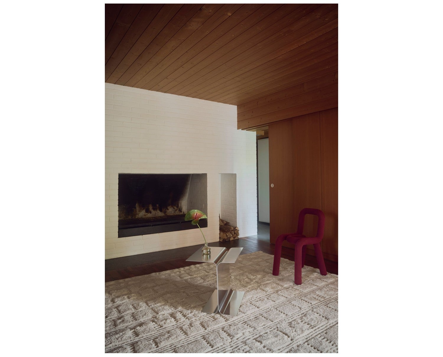 Lydahl Handknotted Wool Rug Offwhite från Tinted Objects.