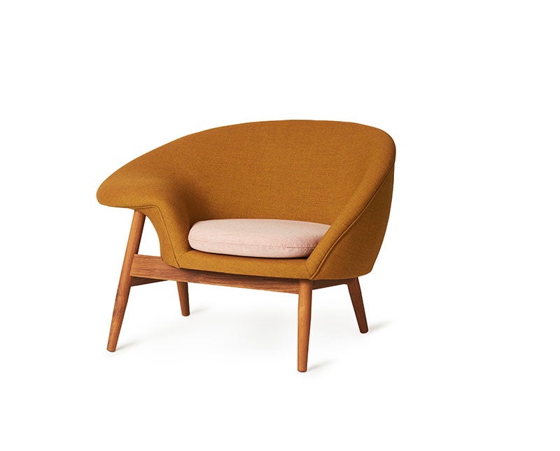 friedegg-loungechair-teak-darkorchre-palerose-01-warm-nordic