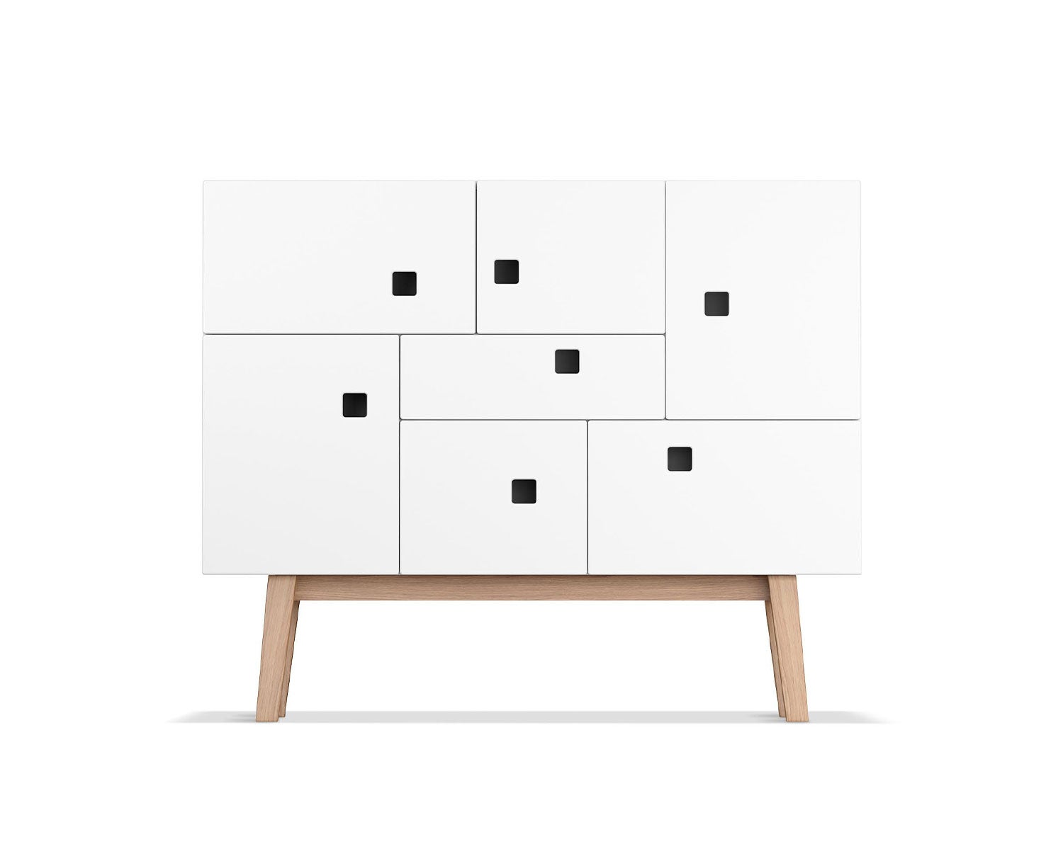 Peep C1 Skåp i färgen Vit med ben i ek