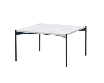 Soffbordet Plateau, med marmorskiva i White Carrara. Bilden visar storleken 60x60 centimeter. 