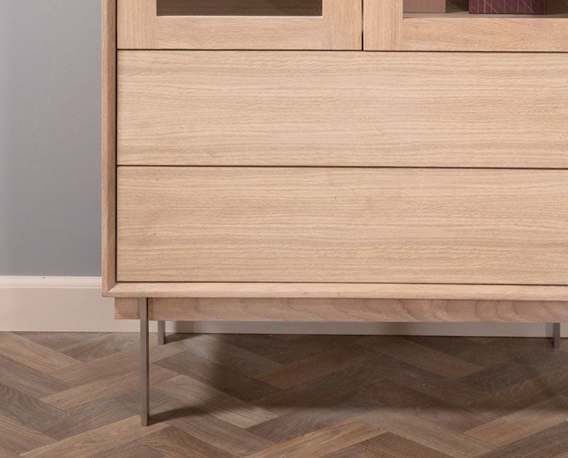 Elegant Vitrinskåp 2 dörrar och 2 lådor