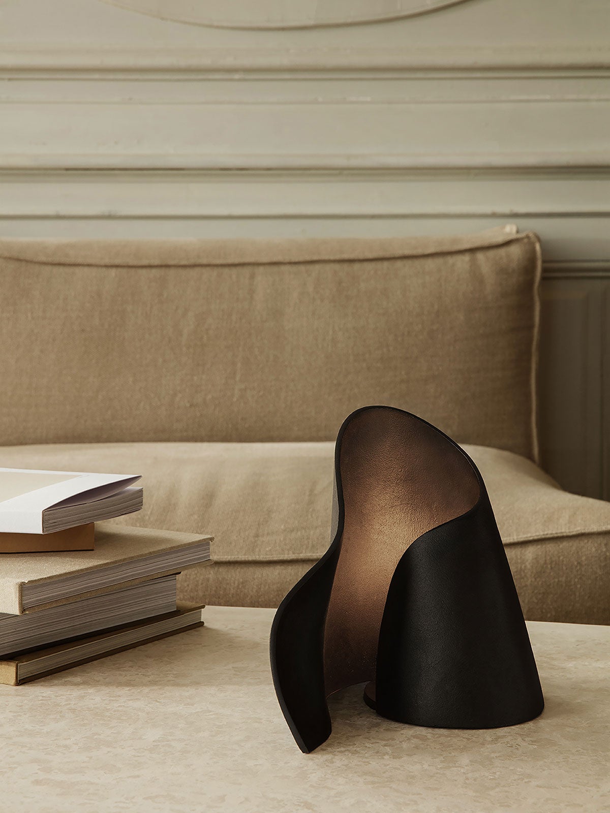 Oyster Bordslampa på soffbord