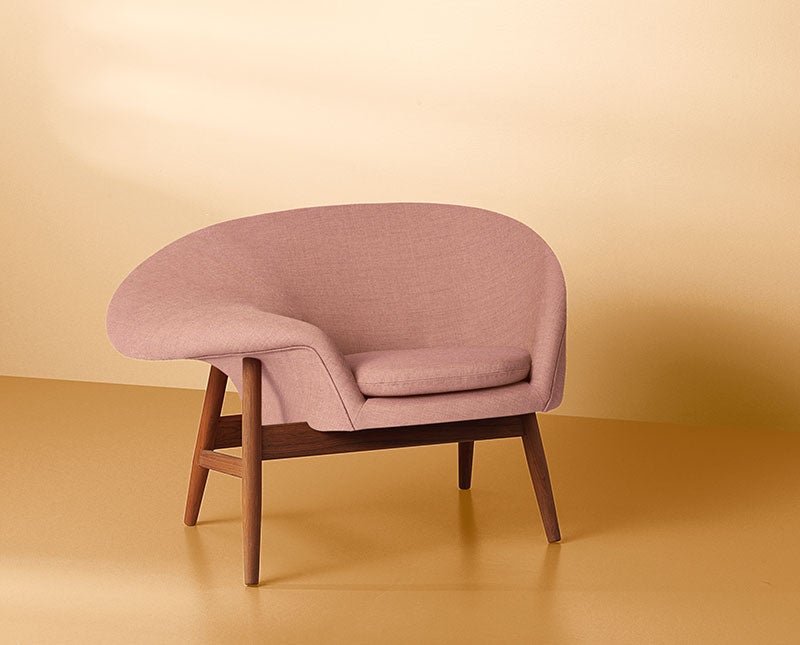 friedegg-loungechair-teak-palerose-01-miljo-warm-nordic