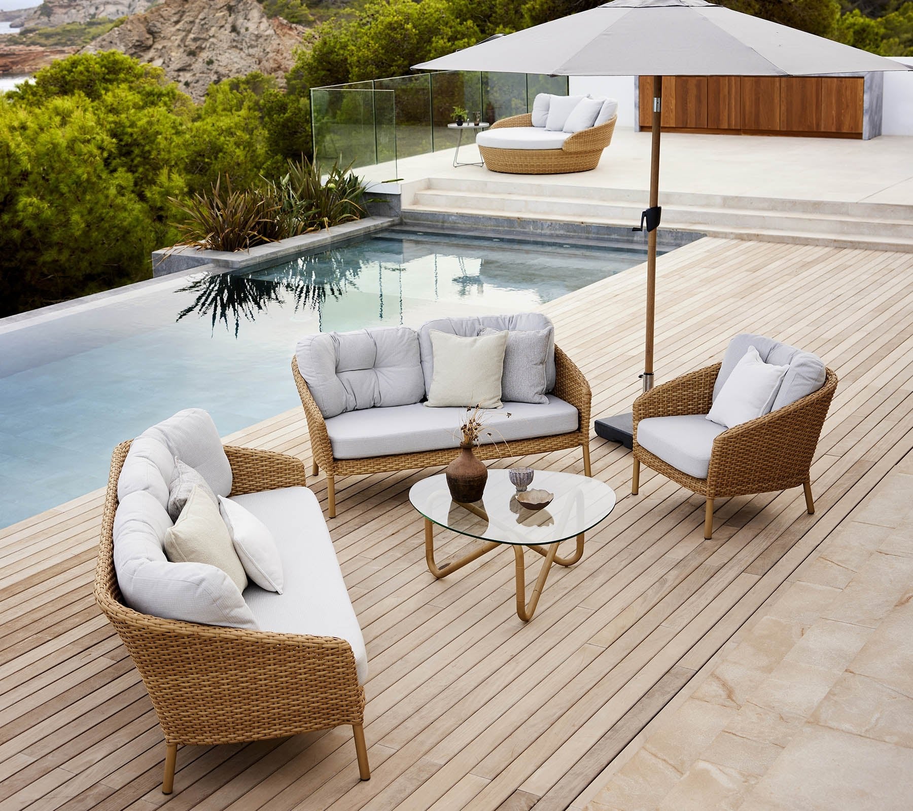 Cane-line-miljo-Ocean_large_lounge_5_2502_a58f1042-1f9c-4155-9483-3deb8936d6f1