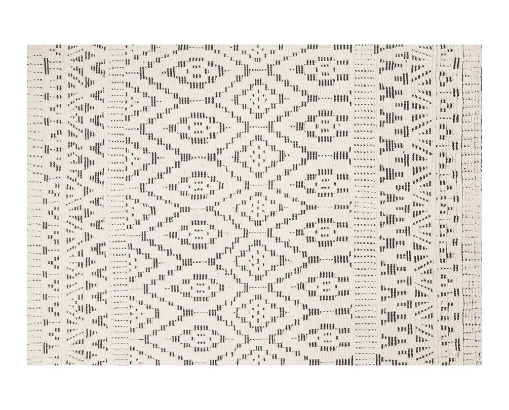 Zelbio Matta White / Black