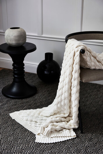 Miljöbild Gems pläd vit från Classic Collection