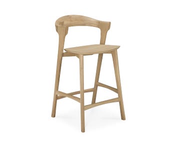 Bok Barstol i sitthöjd 66 centimeter med träsits i oljad ek