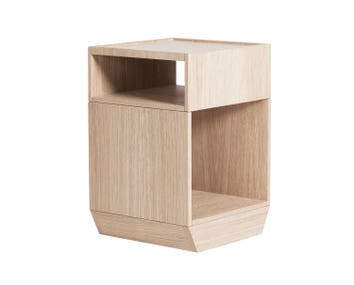 Pile Sidobord i vitbetsad ek