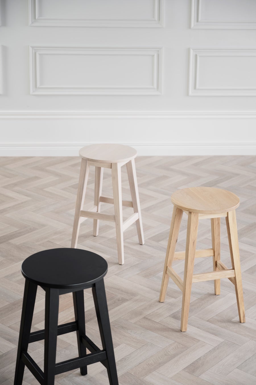 Austin barpallar i svart, ek och vitpigmenterad ek