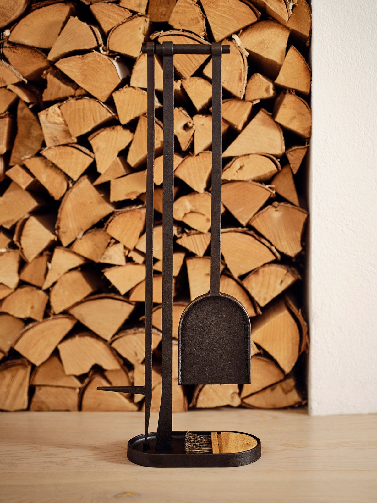 Korbo-Fire-Works-Fire-Tool-Lifestyle-2