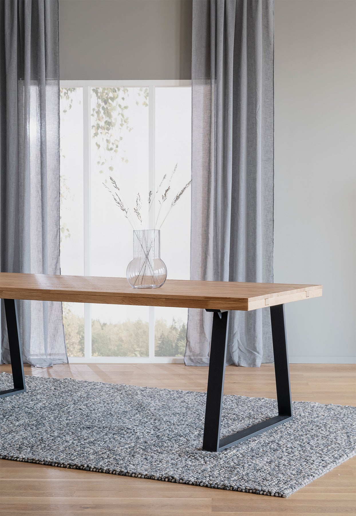 Brooklyn matbord U-ben, Ek 220 cm.