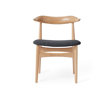 Cow Horn Stol i ek klädd i tyget Hallingdal 180