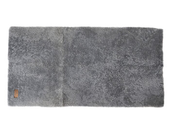 Ebba matta 120x60 cm i färg granit från Shepherd