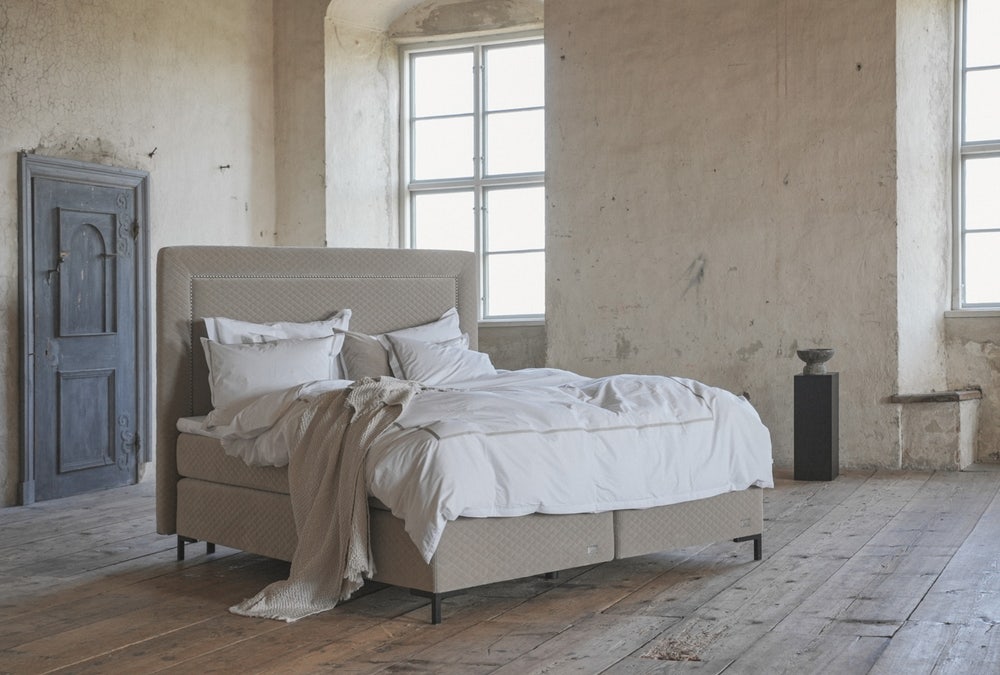 Miljöbilder-Sängar-Ljus-Miljö-(10)-Englesson-bed.jpg Miljöbilder-Sängar-Ljus-Miljö-(10)-Englesson-bed