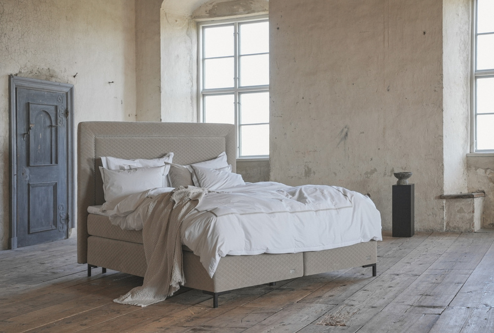 Miljöbilder-Sängar-Ljus-Miljö-(10)-Englesson-bed.jpg Miljöbilder-Sängar-Ljus-Miljö-(10)-Englesson-bed