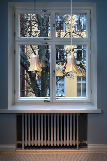 Petite 4600 Taklampa Björk i fönster
