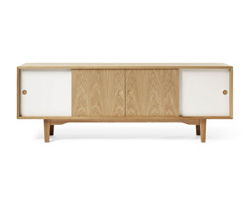Zweed Moodi Sideboard 180 cm med två dörrar i ek och två dörrar i vit laminat