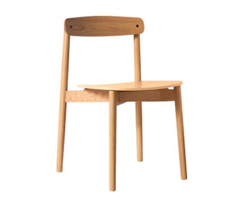 Unite stol i vitpigmenterad mattlackad ek från Andersen Furniture