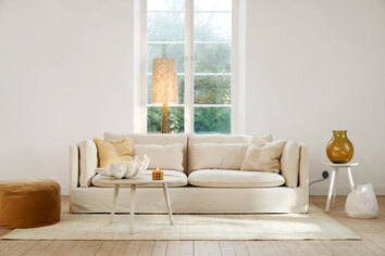 Vidar Soffa 3,5-sits i tyget Timber 6 Cream i vardagsrum