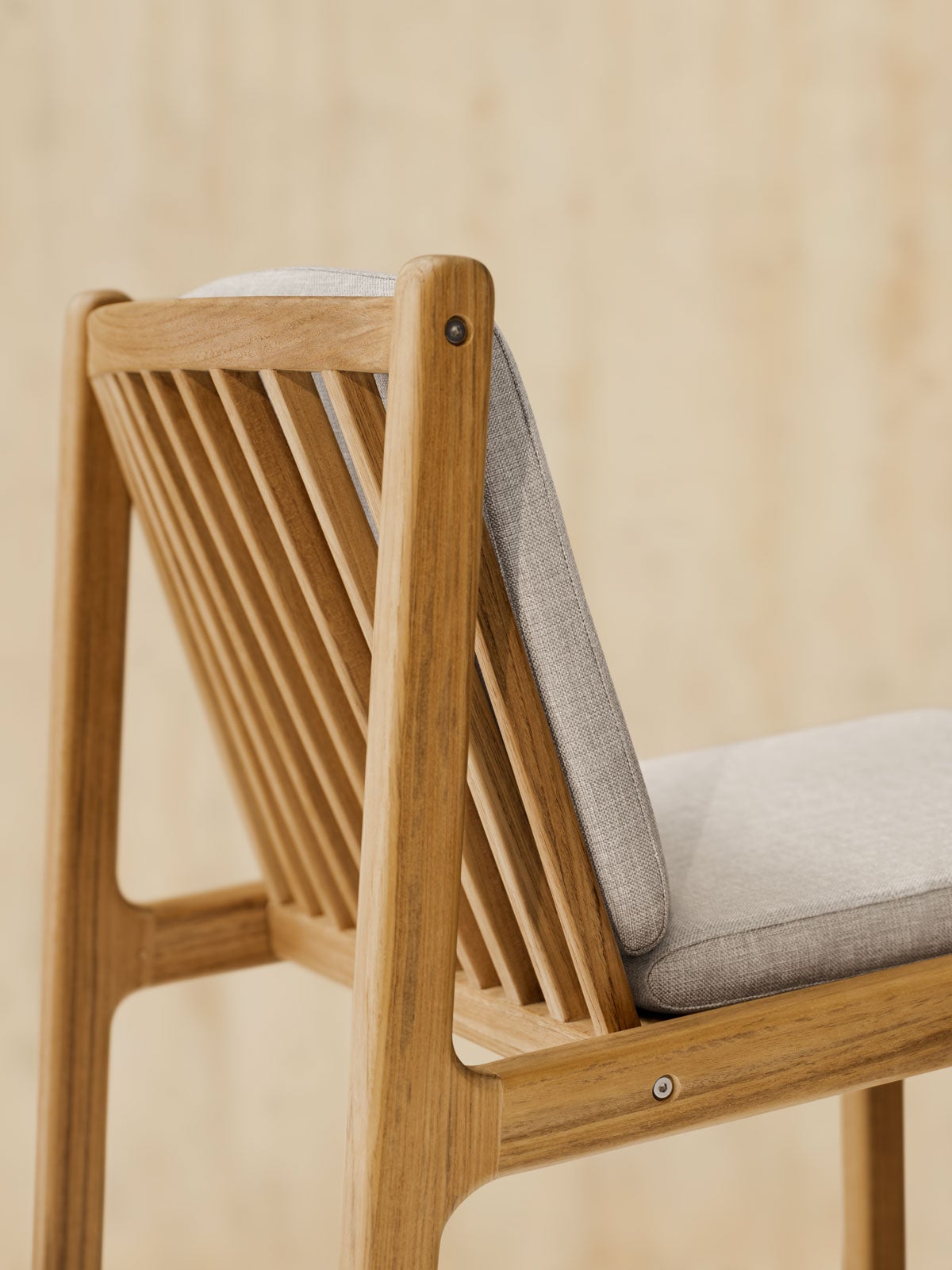 Bolia-Patio-Outdoor-Dining-Chair-Lifestyle