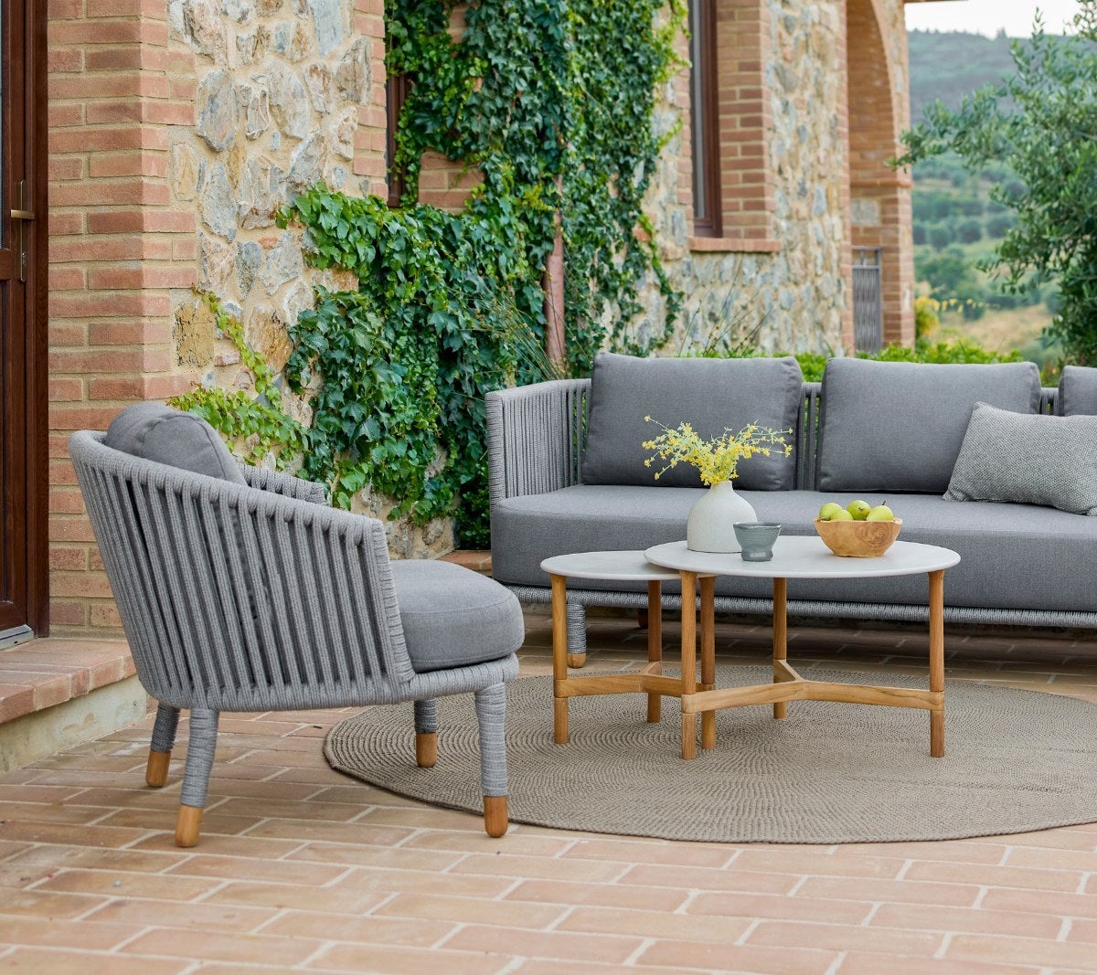 Moments-lounge-chair-Twist-coffe-table-20174749-env-faab7