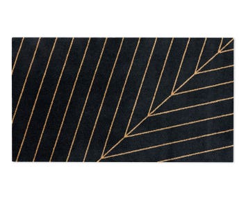 heymat_eine-nightfall_80x150_carolineolsson_sofiebrovold