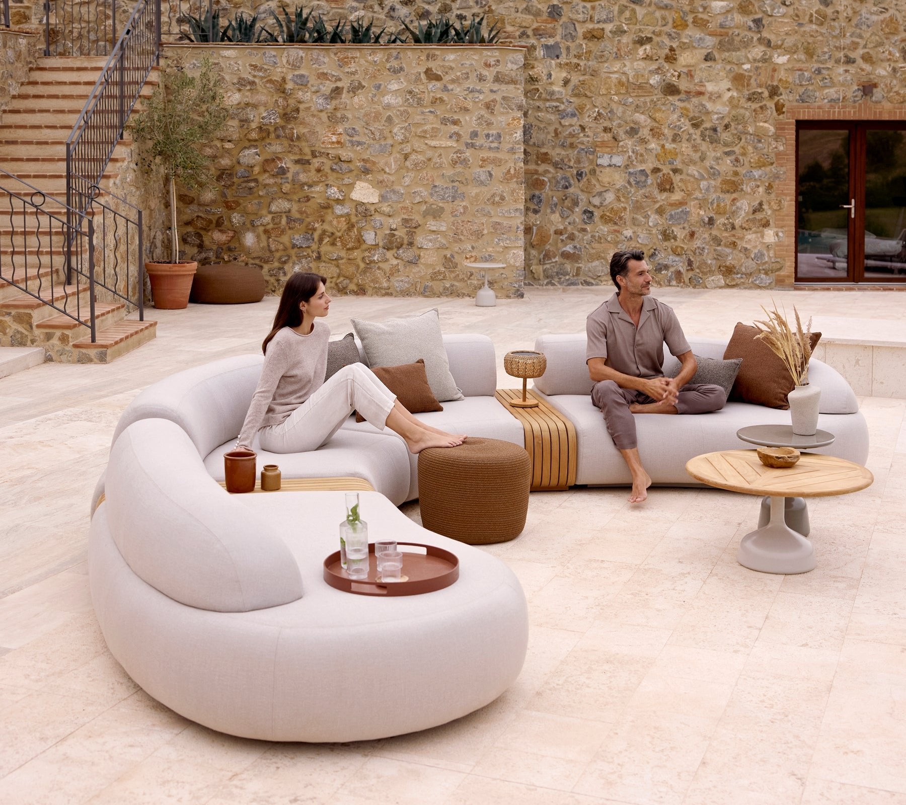 Cane-line-miljo-Mellow_lounge_-_Circle_footstool_-_Club_tray_-_Glaze_coffee_table_6518_e57aca97-8611-46b2-bc35-92fc9e4e162e