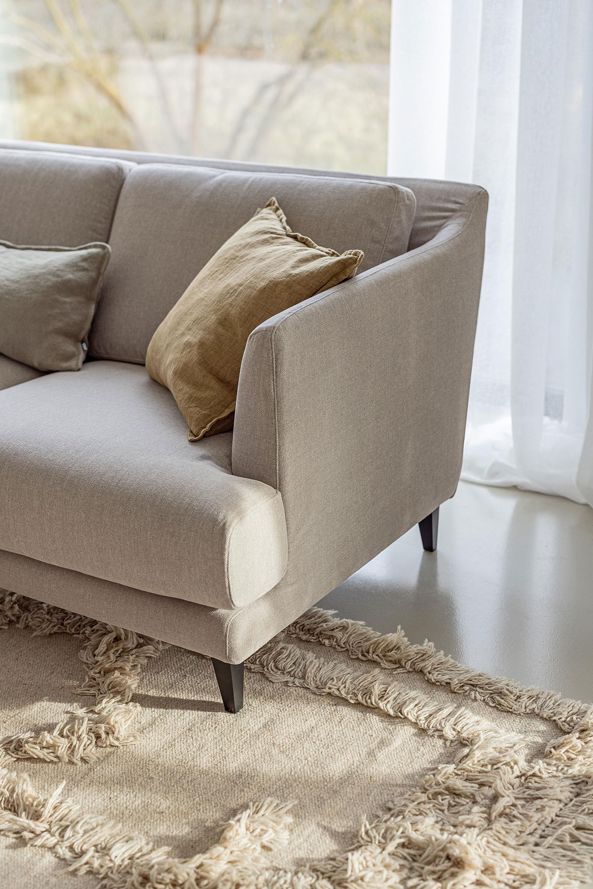 Vera-Soffa-interior-set1-left-stipa-4-natiural-4-lifestyle.jpg Vera-Soffa-interior-set1-left-stipa-4-natiural-4-lifestyle