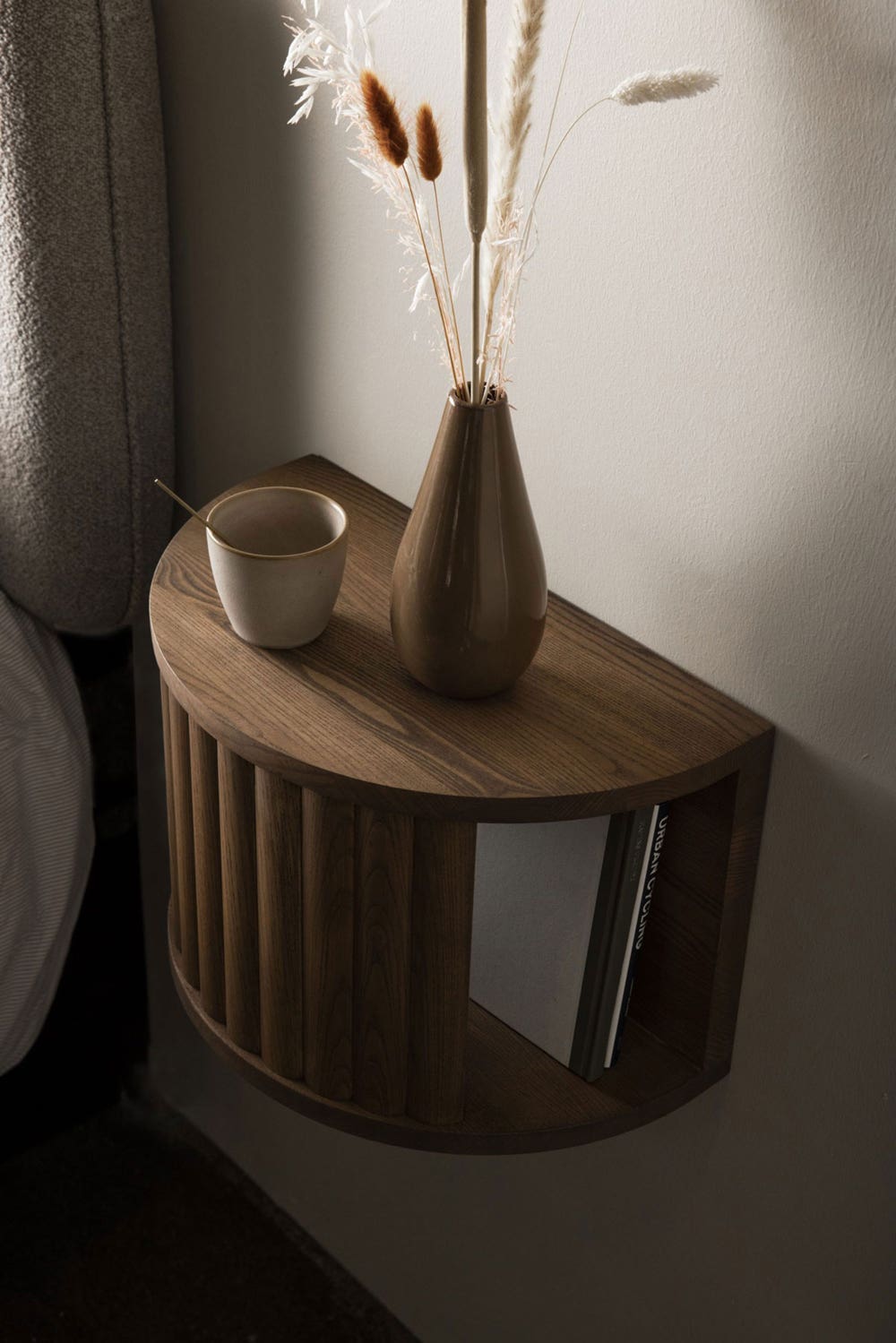 Velvet-Sangbord-Antik-Brunoljad-Ask-Utan-Dorr-Miljo-kristensen-inspiration.jpg Velvet-Sangbord-Antik-Brunoljad-Ask-Utan-Dorr-Miljo-kristensen-inspiration