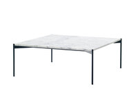 Soffbordet Plateau, med marmorskiva i White Carrara. Bilden visar storleken 90x90 centimeter. 