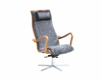 Broderna-Anderssons-Furiren-Chair-Sheepskin-Oiled-Oak