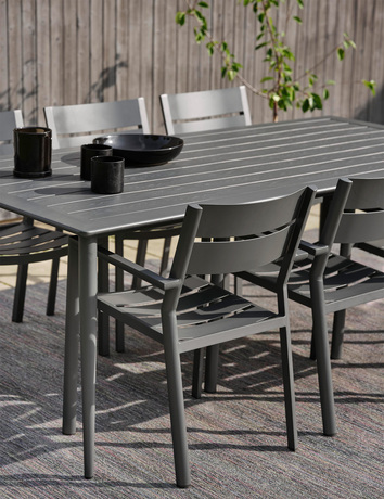 Nimes-bord-Delia-stol-Antracit-uteplats-Brafab-02