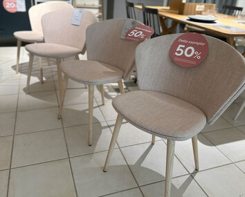 Miss-holly-stol-4-st